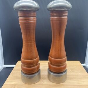 Vintage  Olde Thompson Wood & Pewter Salt Shaker & Pepper Mill Grinder